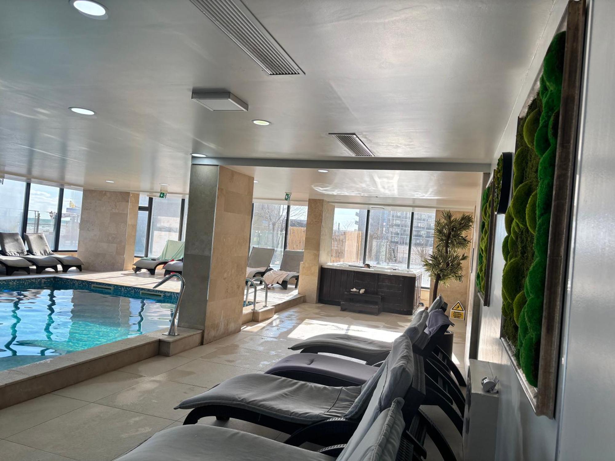 Purple Onyx - Pool & Spa Beach Resort ナボダリ エクステリア 写真